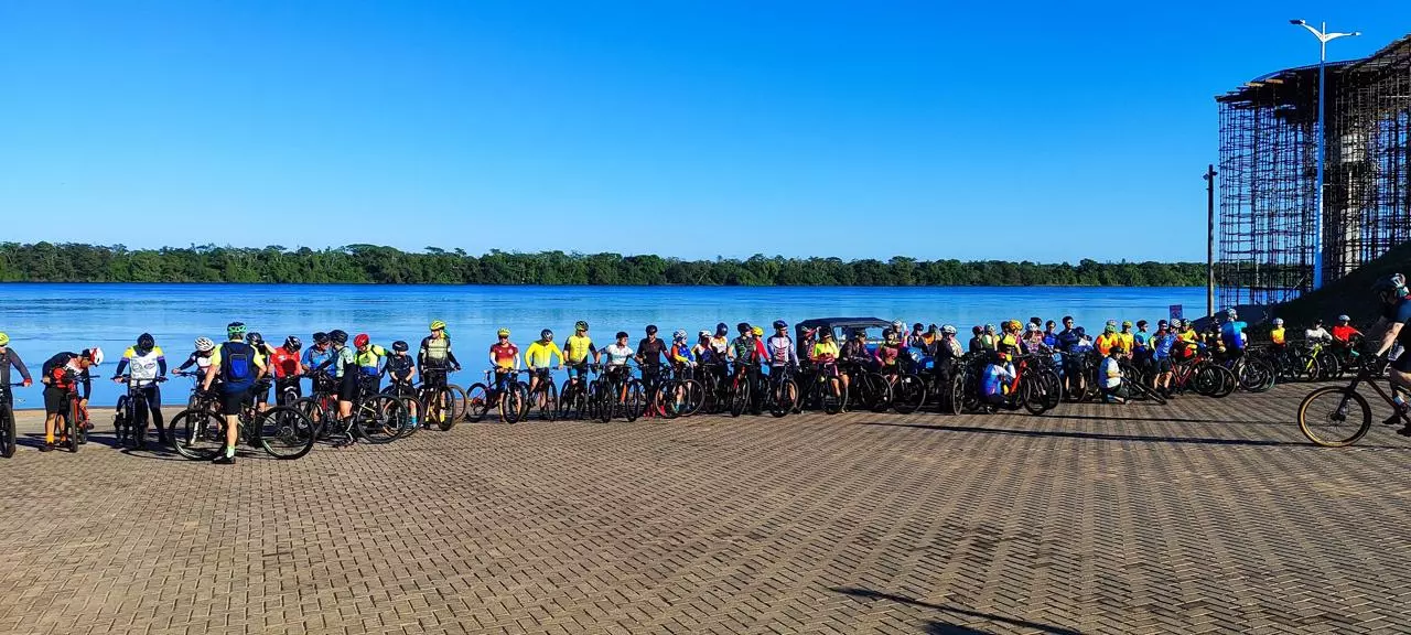 Grupo de Amigos Pedal Churrasco Realiza Grande Encontro no Porto Camargo